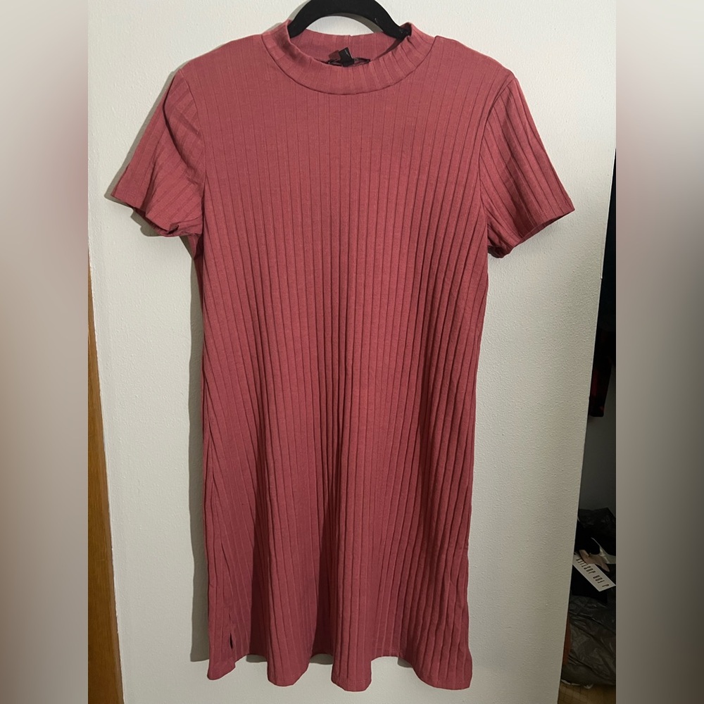 Elegant Ribbed Pink Mini Dress